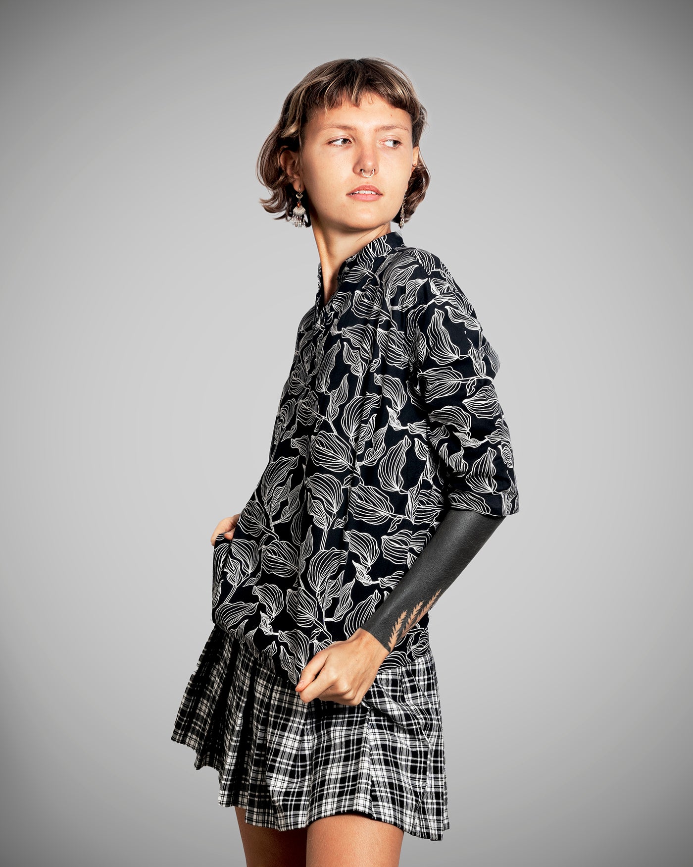 UWAGI Women - Leaf Print Black