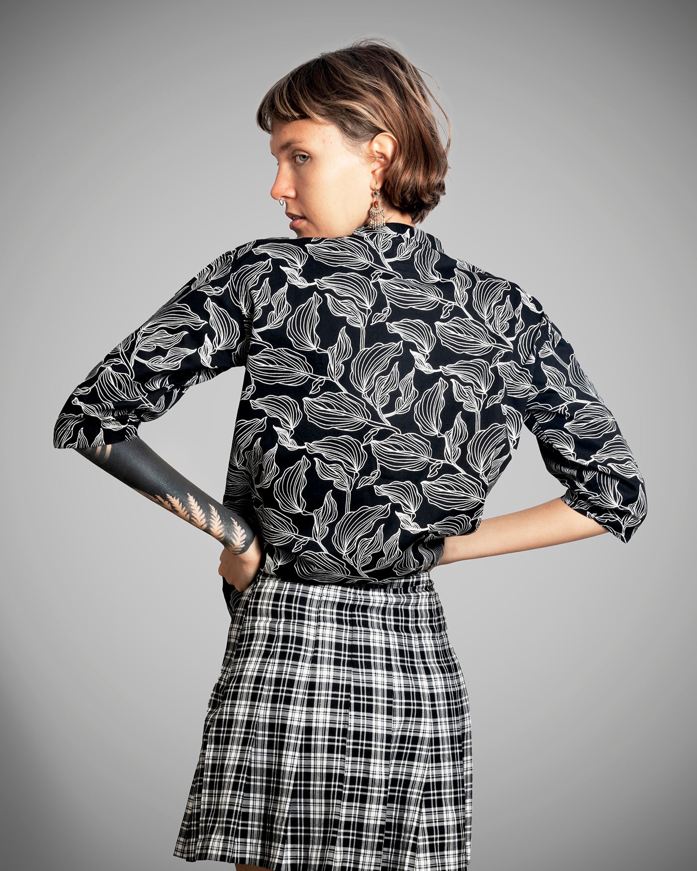 UWAGI Women - Leaf Print Black