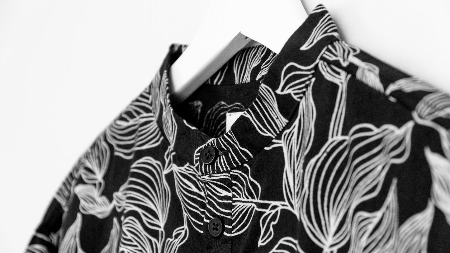 UWAGI - Leaf Print Black